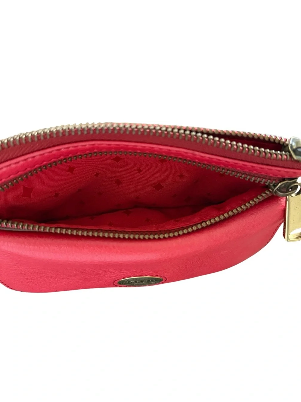 Fossil Explorer Red Leather Zip Around Clutch Wallet Organizer